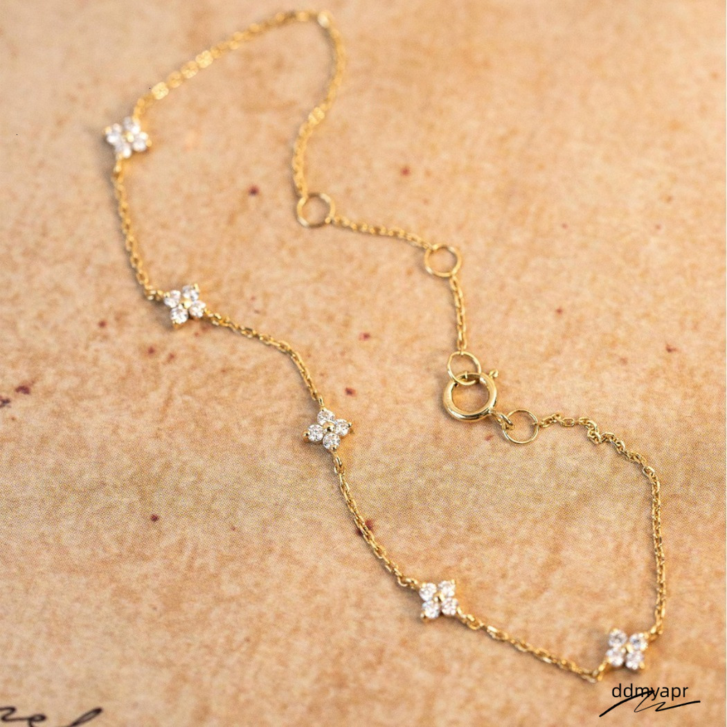 Summer Flowing Light~S Plated Gold Four Leaf Grass Sky Star Bracelet Simple Zircon ddmyday Pure Sier Womens 250710 ddmyday ddmyday ddmyday ddmyday