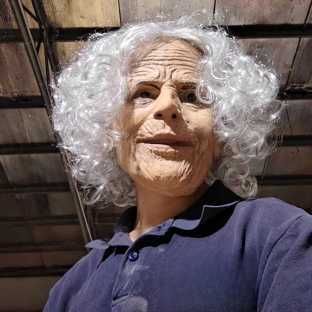 Realistic Granny Old Woman Latex Mask Moving Mouth Soft Rubber Lady Grandma Masques With Wig Halloween Costume PropsXJ250905