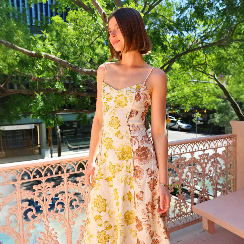 2025 Fashion Casual Printed Sexy Backless Strap Flared Dress