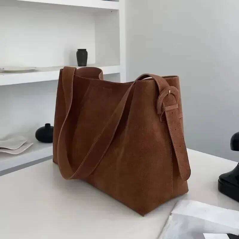 Large Capacity Tote Bag Shoulder Crossbady Bags Autumn Winrter Sqaure Bolsa Advanced Sense Bolsas Commuter Bolsos Mujer