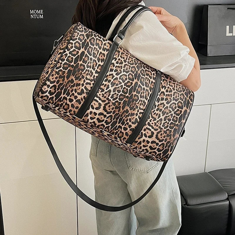Classic Leopard Print Large Capacity Leisure Luggage Bag With Multiple Pockets And Shoe Compartment Sports Fitness Travel Bag 250903