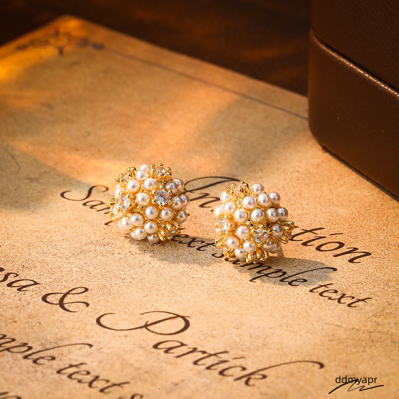 New Micro-Inlaid Pearl Ball ddmyday Stud Exquisite Super Shiny Versatile Personality Earrings Fashion High-End Light Ear Jewelry