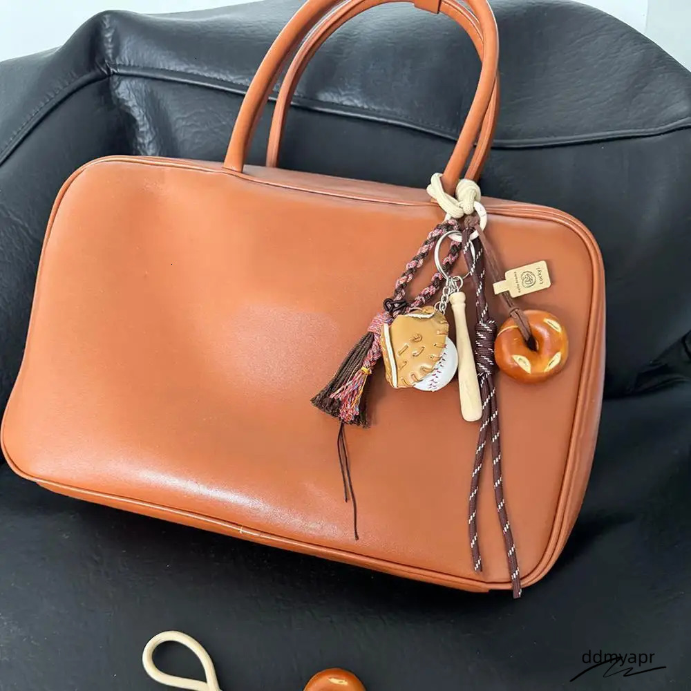 Bagel Pan Inspired Bread Pendant - Handmade ddmyday Woven Rope Keychain, Fashionable Bag Pendant, Home Decoration, Birthday Gift ddmyday ddmyday ddmyd