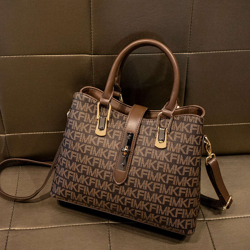 Hong Kong Women's Tote Capacity Genuine Leather Shoulder 2024 New Large Bag for Women