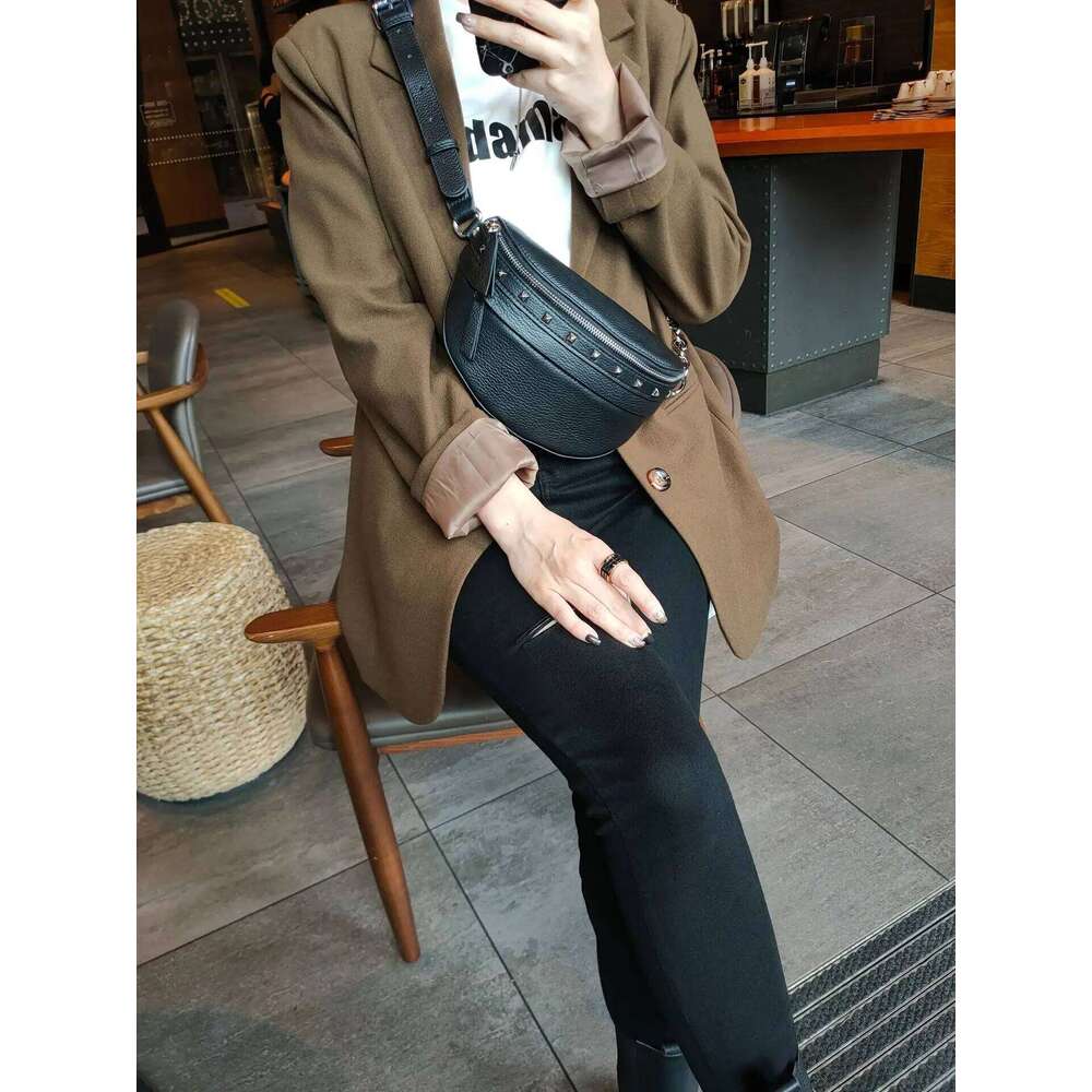 Designer Bags 2025 Genuine Female Korean Version Soft Leather Chest Ins Youth Willow Studs Crossbody Waist For Women Saddle Bag