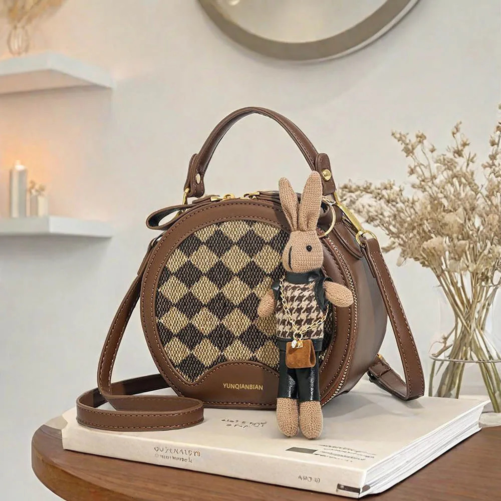 Chic Checkered Pattern Trendy Shoulder Crossbody Handbag Casual Style PU Round Shape With Adjustable Strap 250903