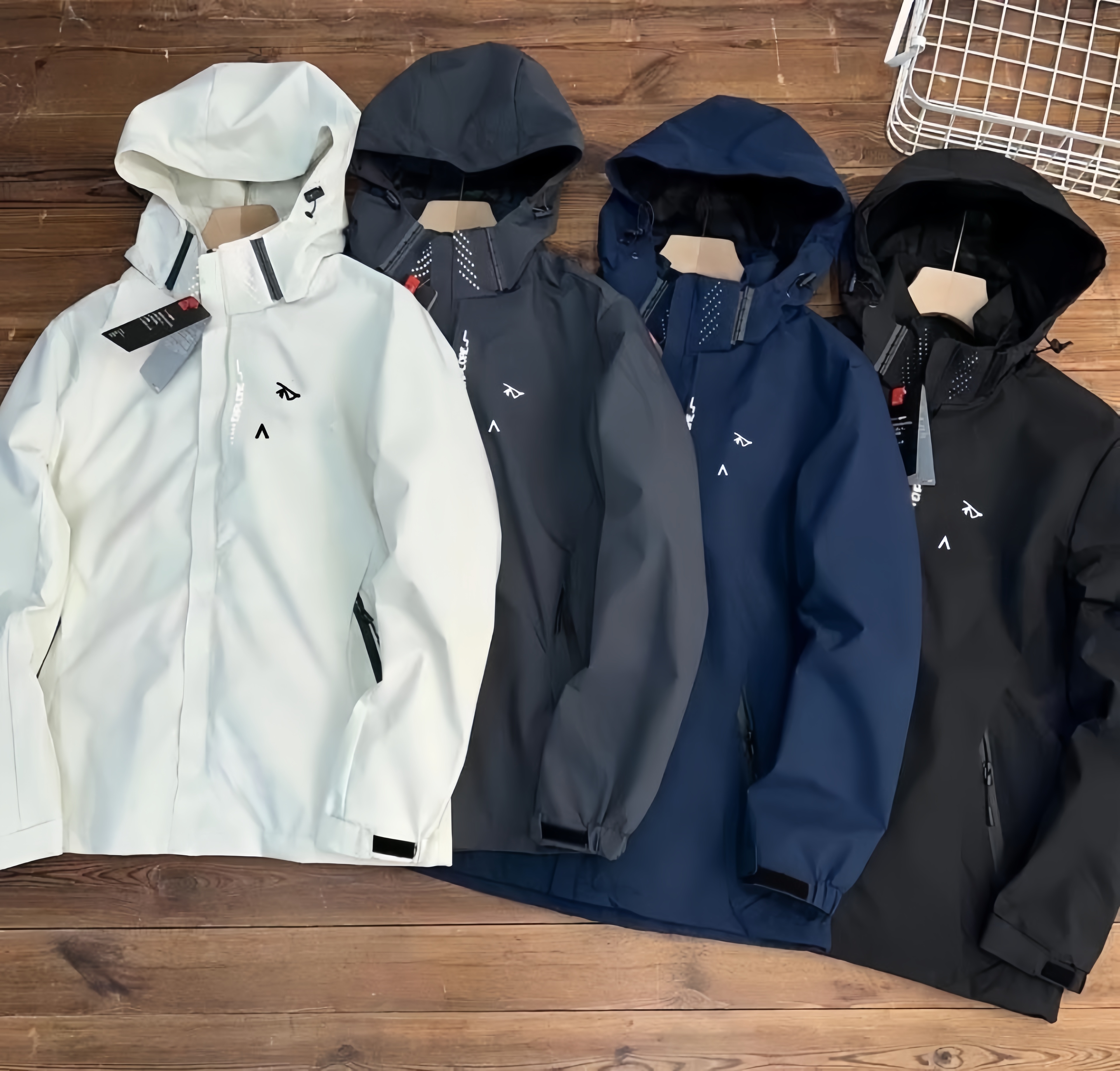 Mens jackets waterproof jacket outdoor essential casual designer brand men's Outerwear windbreaker hooded printed fashionable Fashionable Hooded Windbreakers