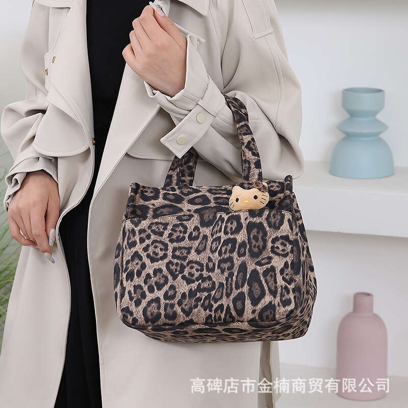 Leopard Print Handbag Women 2024 New Large Capacity Niche Lunch Mommy Storage Bag Versatile Super Popular for Going Out