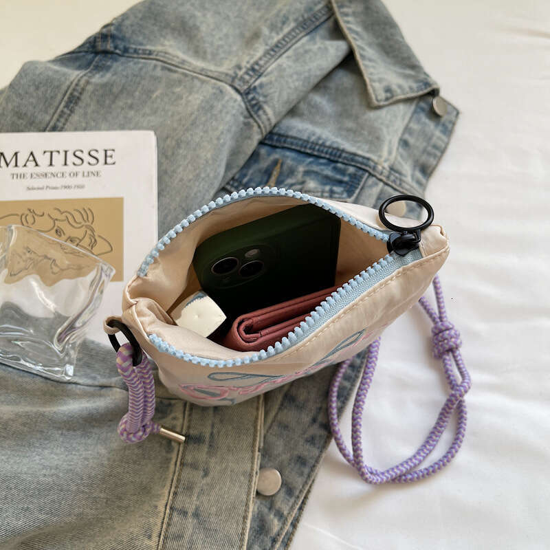 Summer Bowknot Crossbody Phone Bag for Women 2025 New Versatile Lightweight Commuter Tote Single Shoulder Coin Purse