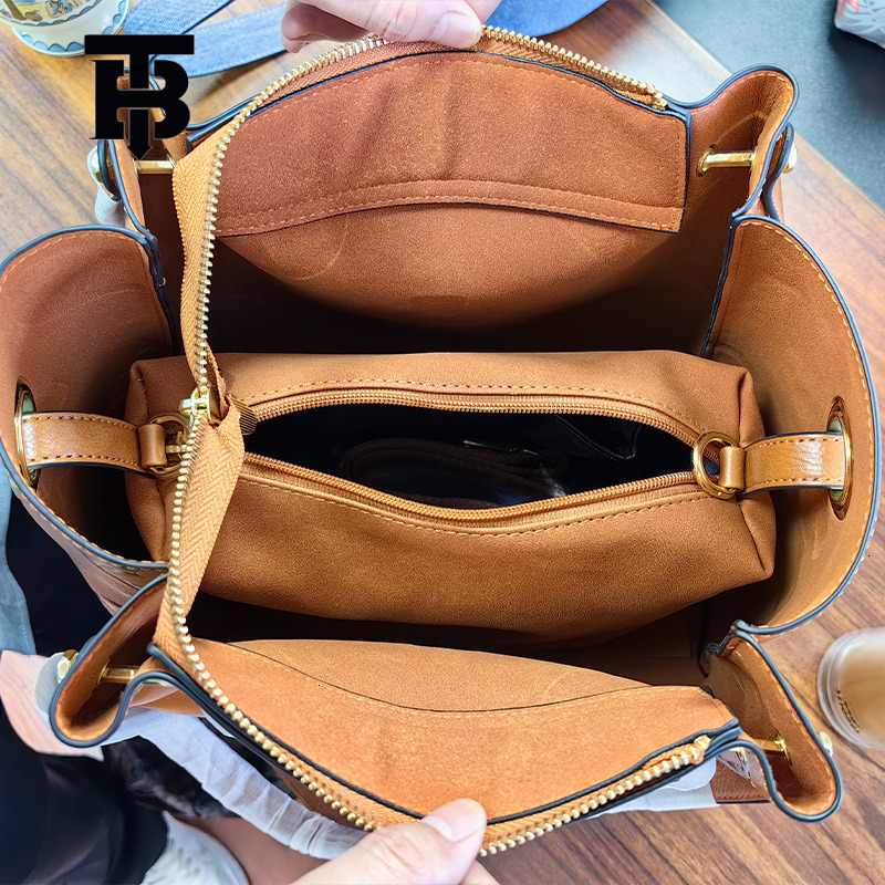 TB BHULAMTE Designer Luxury Bag Bag Bucket Bag For Women, High-end Feel, Large Capacity, Fashionable Embossed Shoulder Bag, Handbag, Office Commuter B