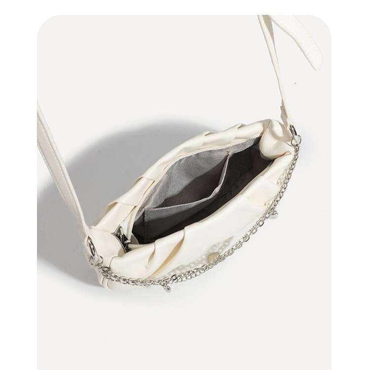 2025 Autumn Winter New Niche Square Cloud Pleated Women Commuting Simple Versatile Handbag Underarm Bag