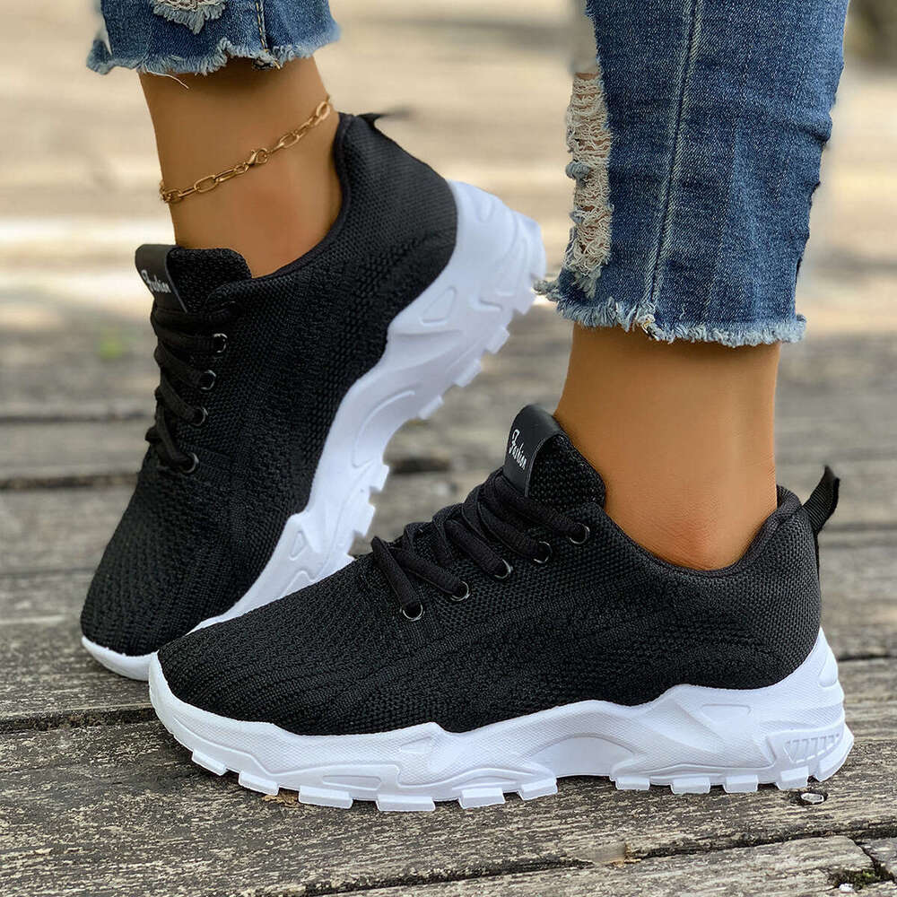 Couple Large Size 36-42 Sports Flyknit Lace-up Designer Shoe Women's Soft Sole Breathable Running Shoes Shallow Mouth Flats