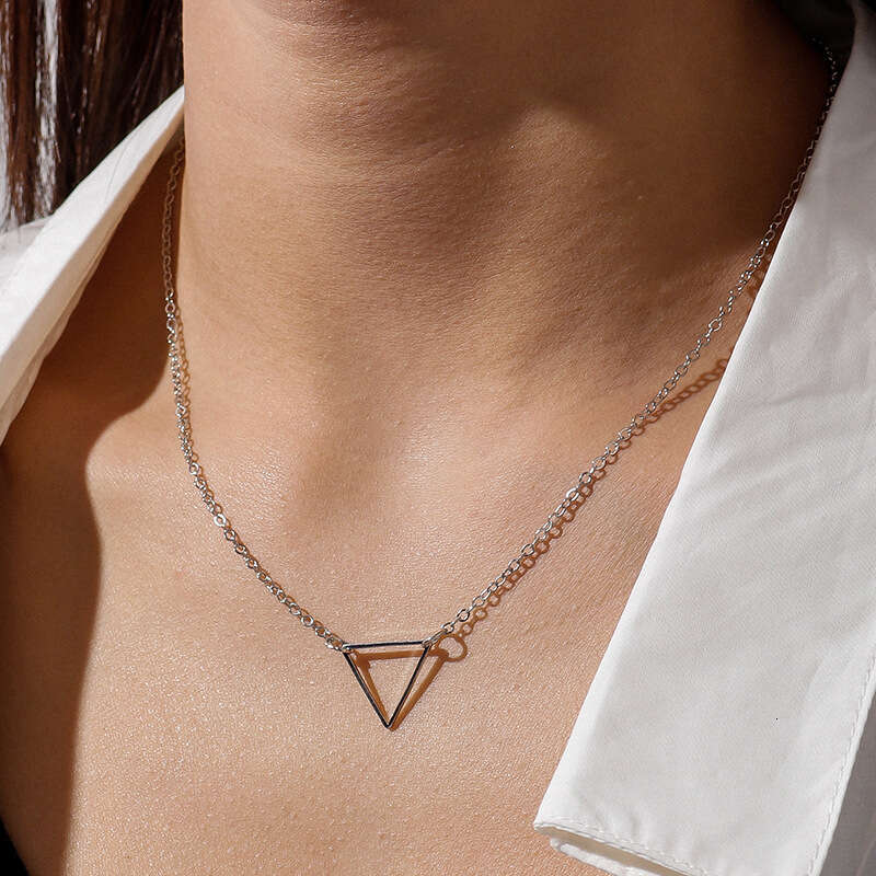 DH collections 2025 Summer: Women's Versatile Geometric - Shaped Collarbone Chain