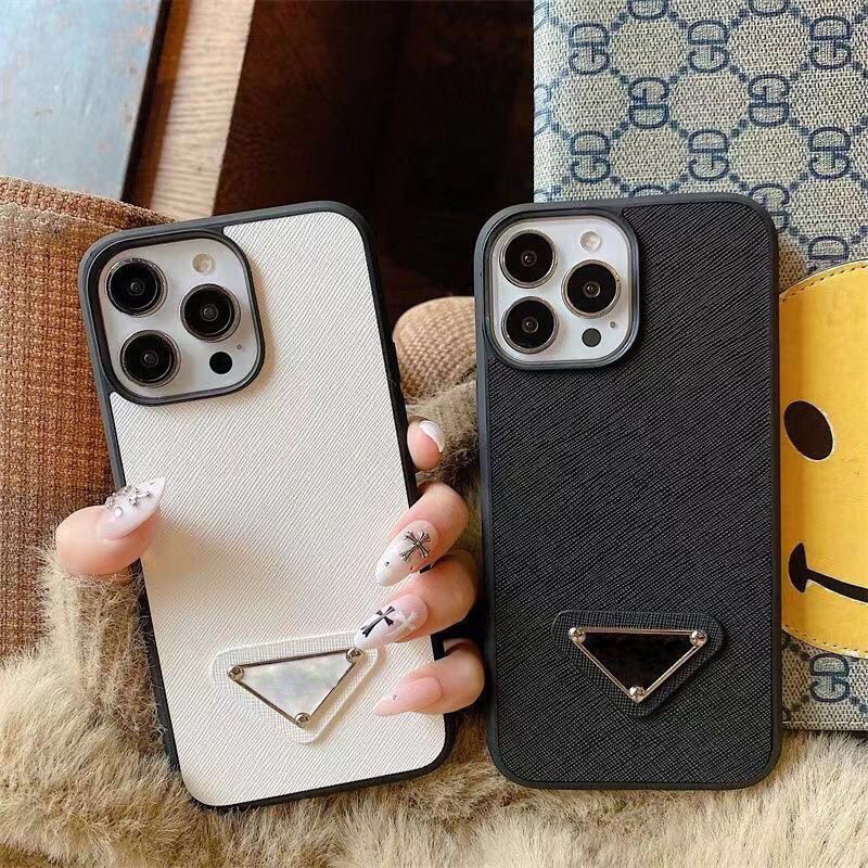 Fashion Luxury Beautiful Triangle Cell Phone Cases PU Leather Purse For iphone 17 16 15 14 13 12 pro max protective cover case Black And White To Colors Retail