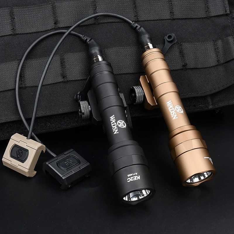 WADSN M600 M600U Tactical Flashlight 800lumens White LED Light Pressure Switch For 20mm Rail Hunting Weapon Airsoft AccessoriesXJ250905