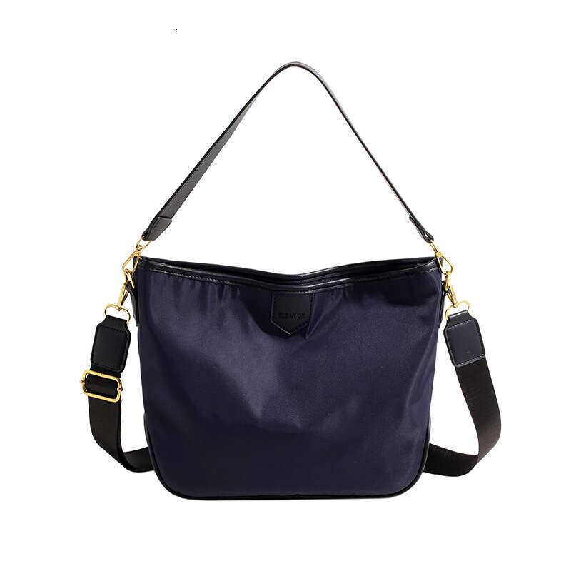 Korean Version Versatile Nylon Cloth Tote Casual Wide Strap, Single Shoulder Underarm Bag, New High-Capacity Commuting