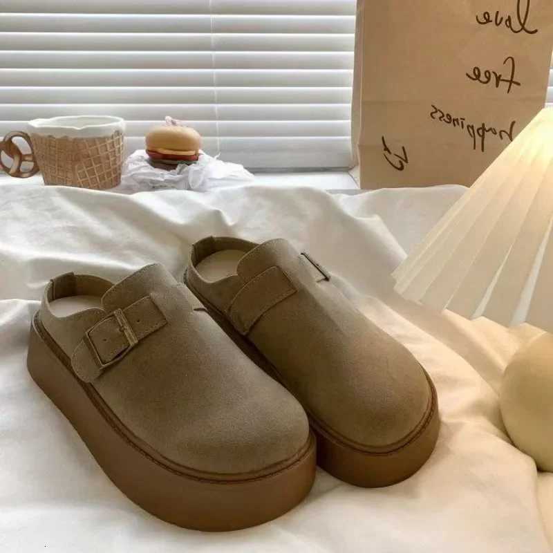 2025 New Fashion ClosedToe Slippers Outdoor Chunky Sole Buckle Strap SlipOn Comfortable Casual Women Men Platform Sandals W250905