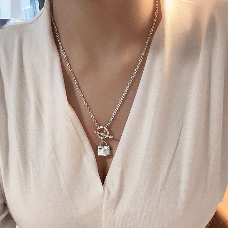 DHpet New Spring 2025: Women's Small - batch, Stylish Geometric OT - Clasp Collarbone Chain