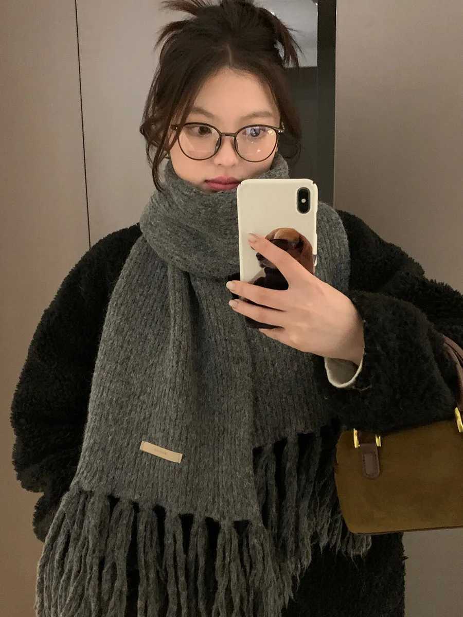 Woolen Knitted Scarf For Women Versatile Autumn And Winter Korean Version Of A Warm Scarf That Can Be Used As A Shl And A NeckXJ250905