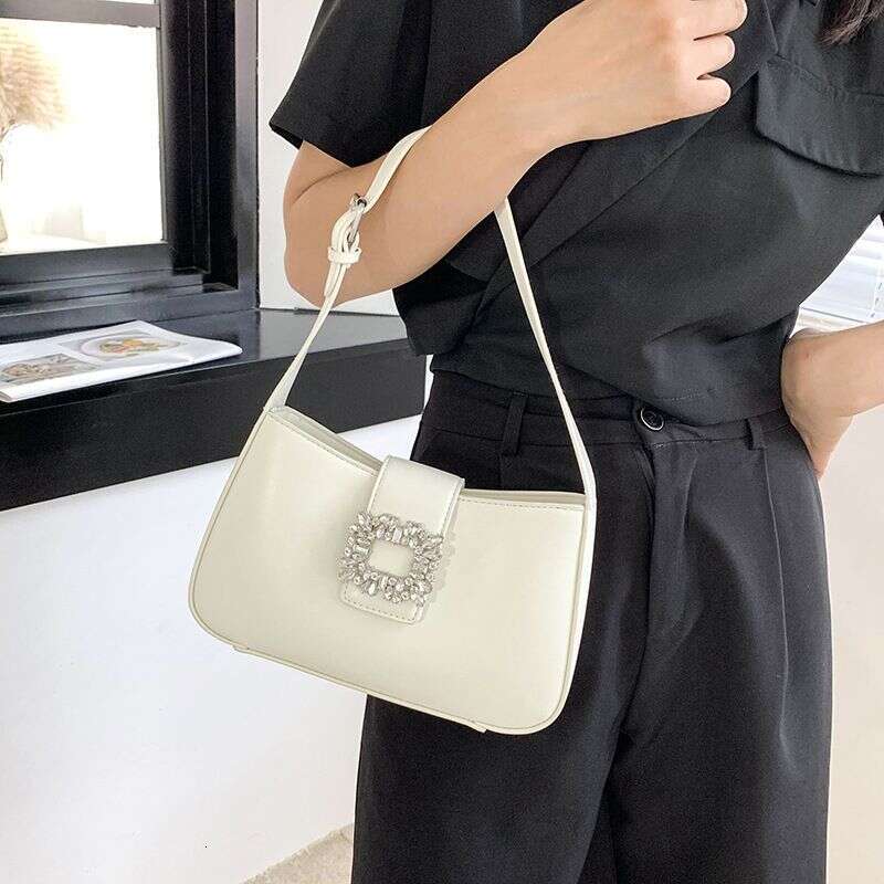 Underarm Bag Woen's 2023 New Niche Design High-End One-Shoulder Messenger Net Red Hot Foreign Style Small Square Bag