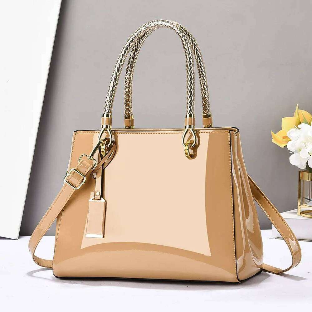 High End Mirror PU 2025 Light Fashionable Patent Leather Handbag Large Capacity Casual Shoulder Crossbody Bags
