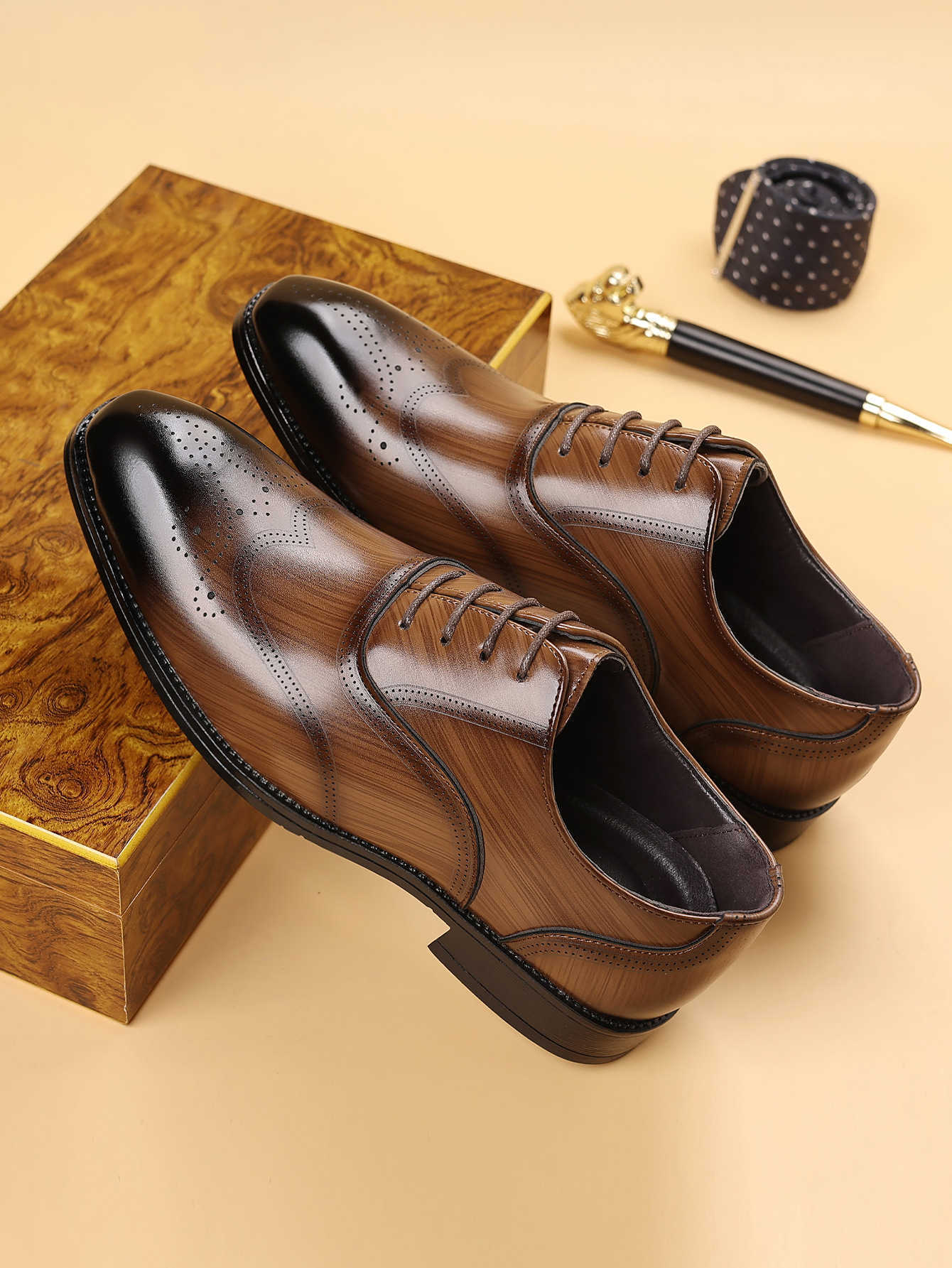 HPIOPL Quality 5505 Imitation Wood Grain Brogue Square Toe Shoes New Leather Shoes