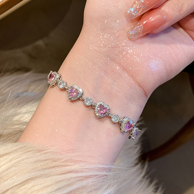 Silver Tone Heart & Round Crystal Bracelet Sparkling Glamorous Style Daily & Party Wear Gift For Her Romantic Shiny Jewelry