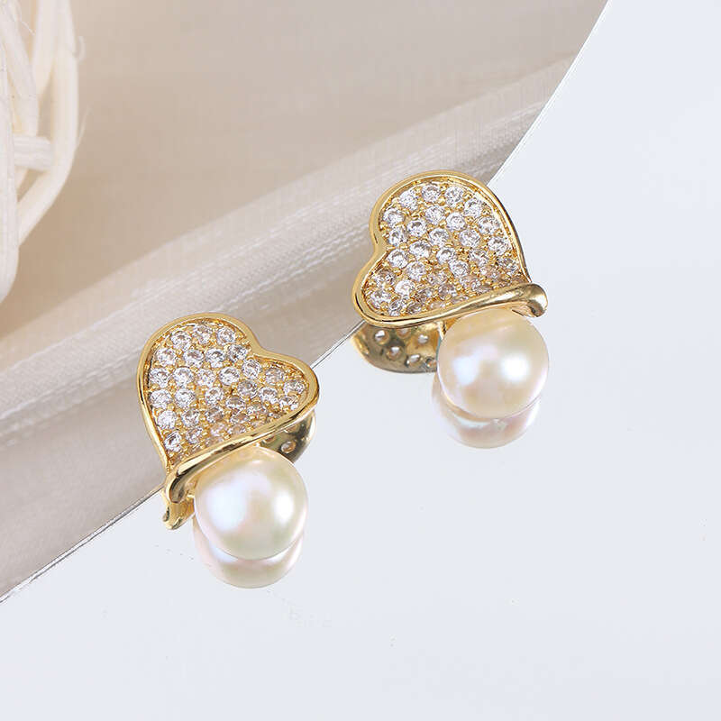 DH collections: Ultra - Shiny Micro - set Zircon Heart - shaped Pearl Stud Earrings
