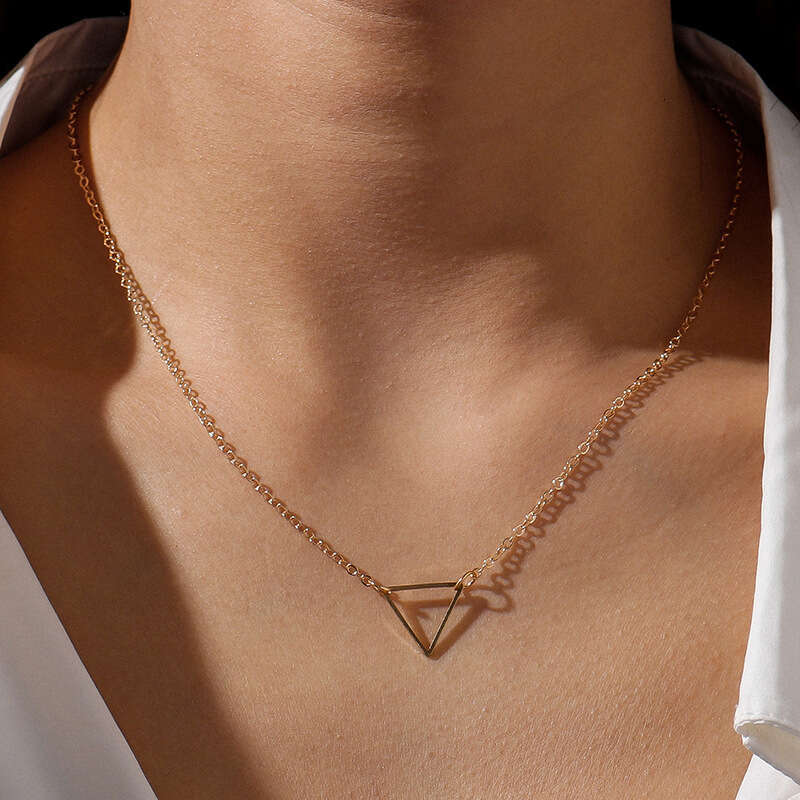 DH collections 2025 Summer: Women's Versatile Geometric - Shaped Collarbone Chain