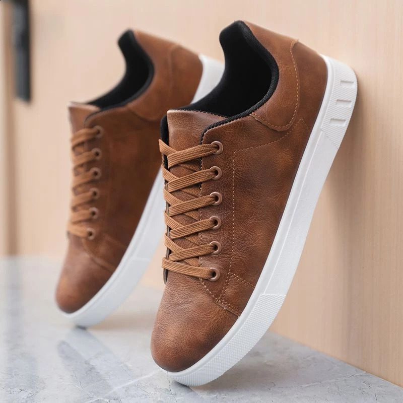 Spring Classic Men Leather Casual Shoes Crossborder Versatile Man Sneakers Loafers Fashion Large Size Board Shoes 250904