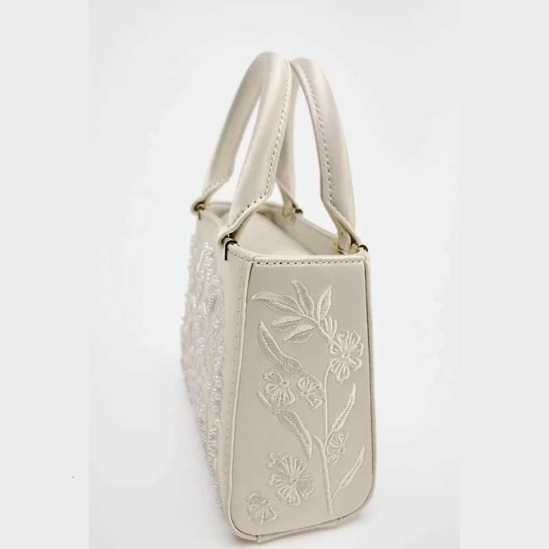 Pearl Mini Duffel HandBag Womens Crossbody Bag with Chains Fashionable Small Tote Bag Ladies Designer Bags Z250903