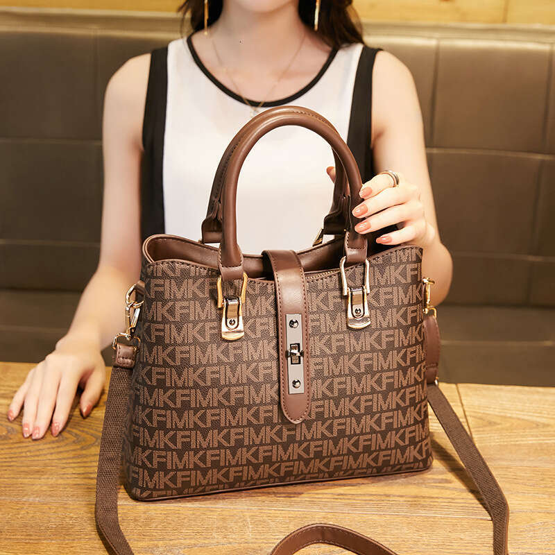 Hong Kong Women's Tote Capacity Genuine Leather Shoulder 2024 New Large Bag for Women