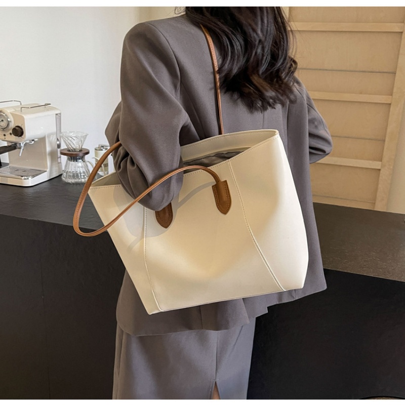 Designer Bag Luxury Bag High-Quality Free Designer Shoulder Bags 2025 Spring New Fashionable Knitting Shoulder Bag Crossbody Durable Artwork Woman Whi