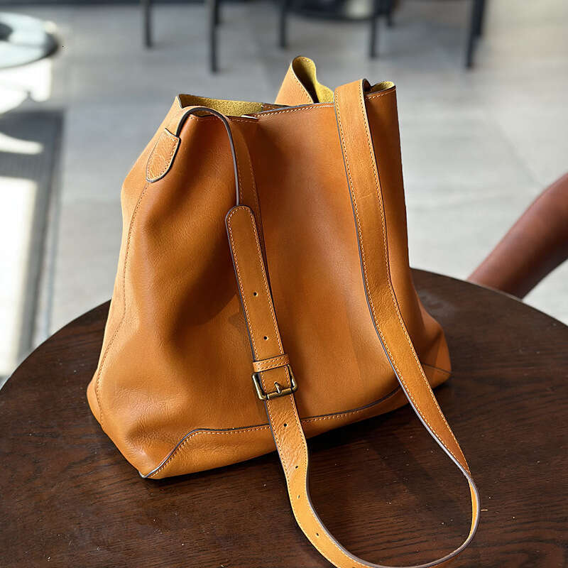 Korean Style Bucket Genuine Leather Women's Vegetable Tanned Tote Large Capacity Cowhide Shopping Single Shoulder Crossbody Bag