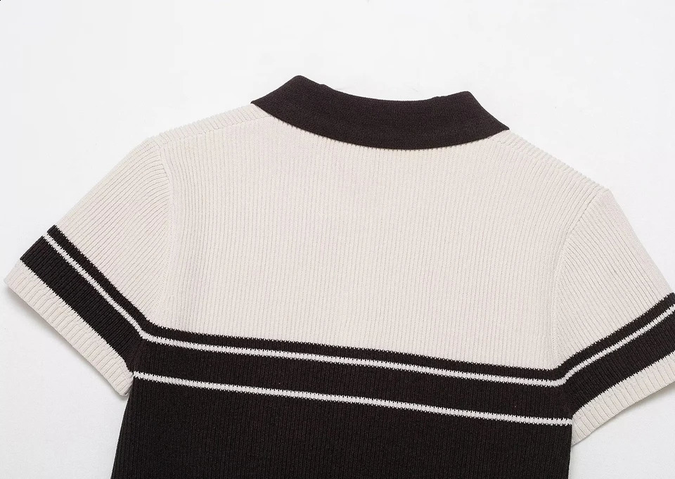 Autumn Women Stripe Loose Polo Neck Pullover Tops Knitwear Woman Short Sleeve Tshirt Ladies Knitted Sweater 250905