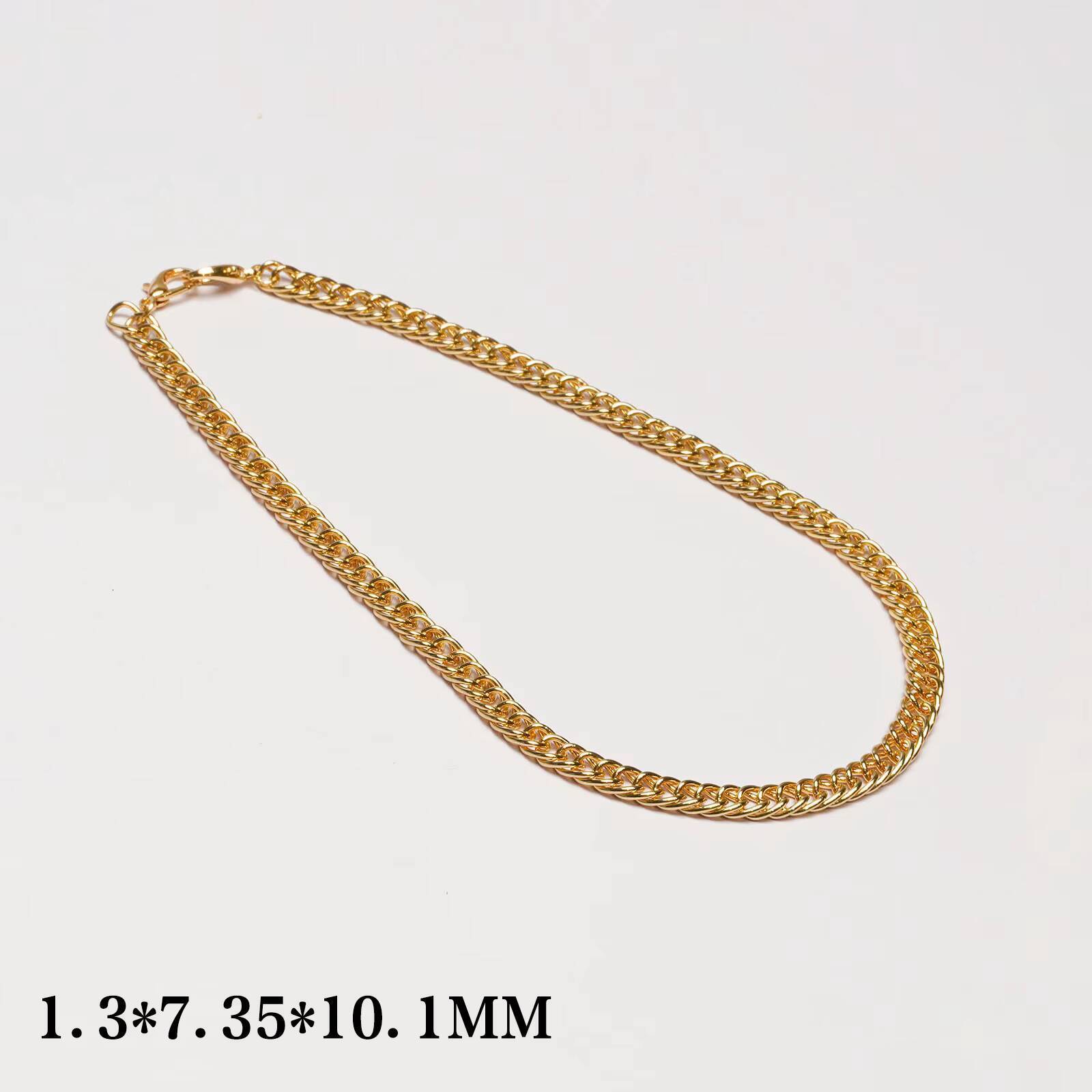 Iron Gold Plating Bean Heart Mariner Link Chain Fashionable Puff Heart Accessory Necklace with Big Double Button