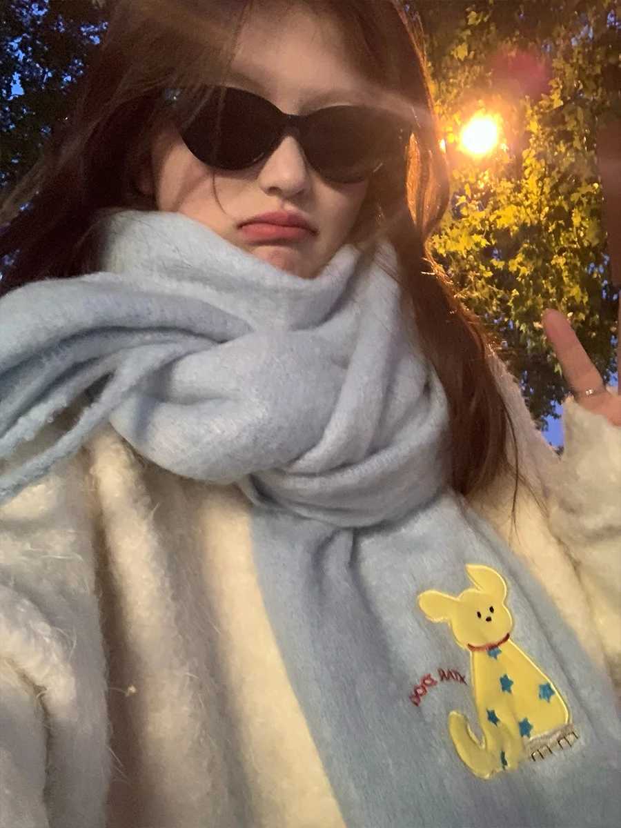 Janese Style Scarf Vintage Cartoon Cute Puppy Knitted Autumn And Winter Womens Warm Scarf Cold Protection Student Shl ScarfXJ250905
