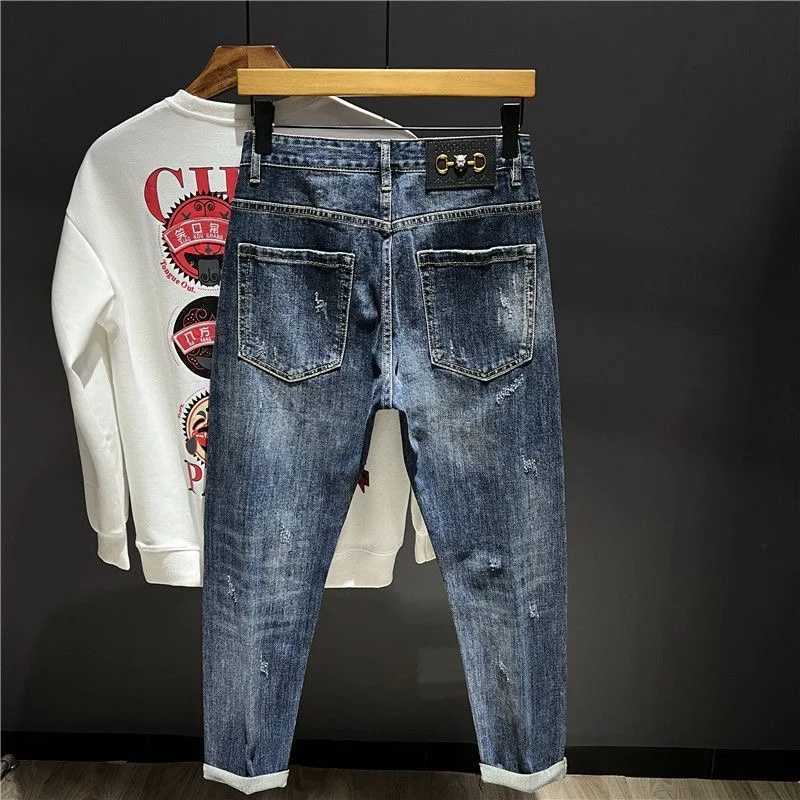 2023 Spring and Autumn New Mens Fashion Trend Ripped Patch Small Foot Pants Mens Casual Slim Comfortable HighQuality Jeans W250905