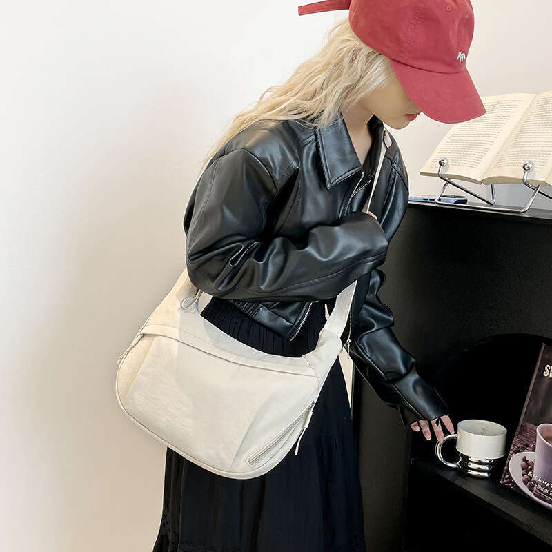 New Harajuku Style Casual Handbag Versatile Nylon Crossbody Tote for Women Simple and Stylish Shoulder Bag