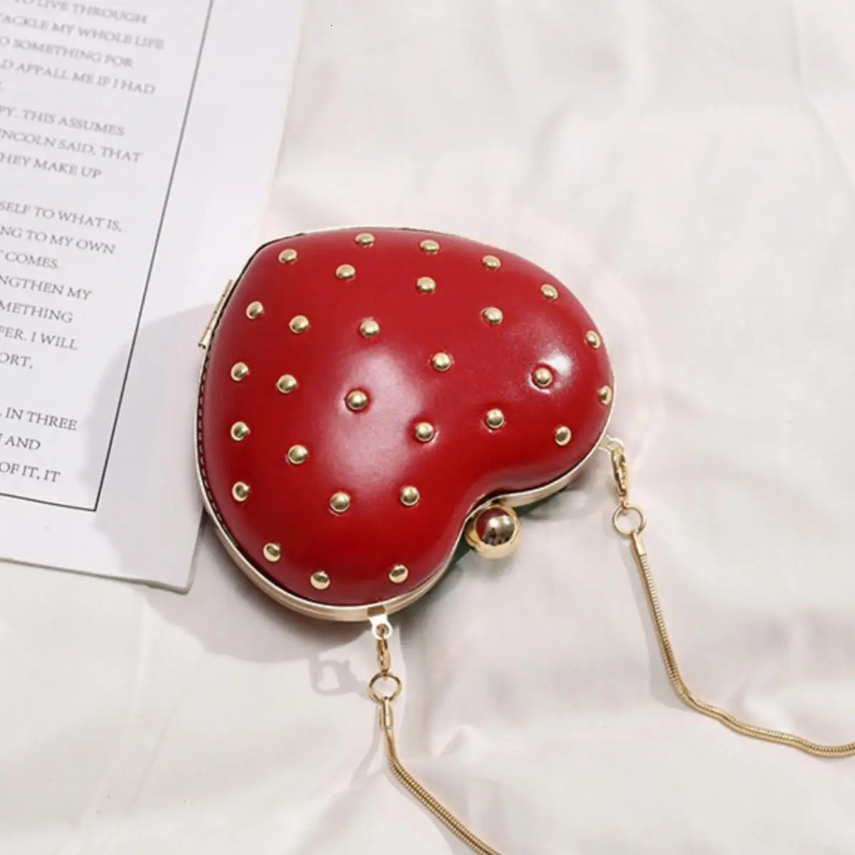 Womens Summer Fashion Cute Strawberry Crossbody Bag Rivet Snake Bone Chain y250912