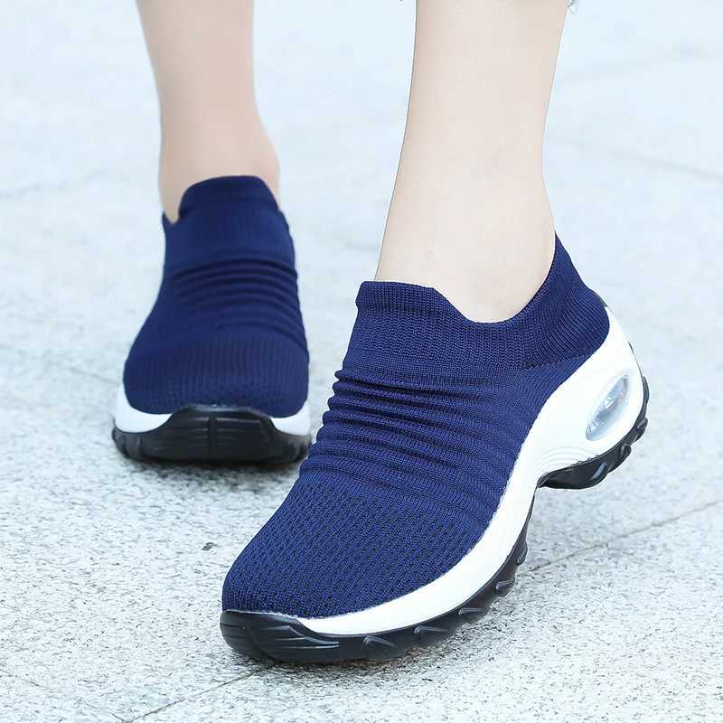 Women Walking Trainers Fashion Fly Weaving Sock Sneakers Breathable Comfort Nursing Shoes Casual Platform Loafers Nonslip Z250905