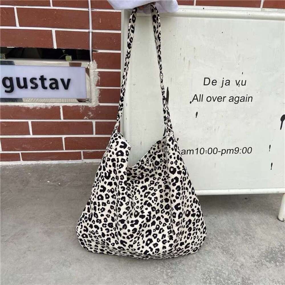 Korean and Japanese Style Modern Leopard Print Crossbody for Women Students Versatile Canvas Fashionable Shoulder Bag