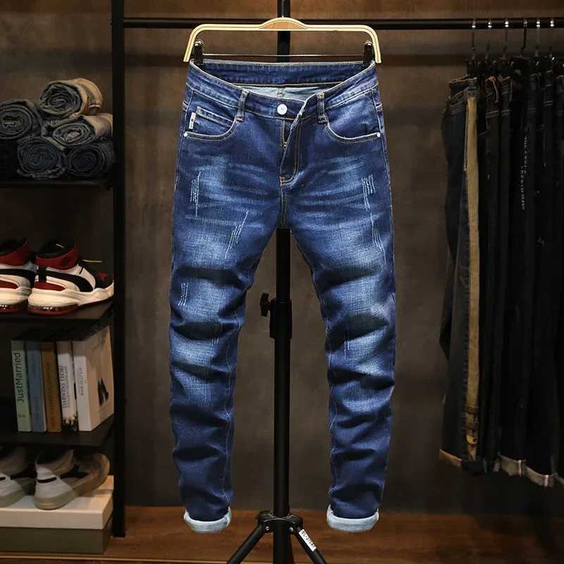 2023 Spring and Autumn New Classic Fashion Solid Color Elastic Small Foot Pants Mens Casual Slim Comfortable HighQuality Jeans W250905