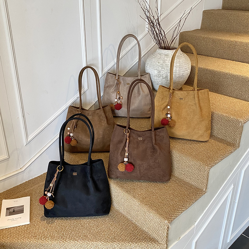 Women's bag 2025 high-end single shoulder diagonal cross bag with large capacity hand-held women's wedding bag suitable for beaches, travel,