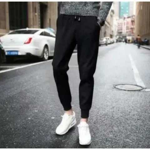 New Designer Korean Style Clothes Mens Casual Slim Denim Pencil Spring Autumn Skinny Ripped Classic Jeans Cowboy Pants for Men W250905