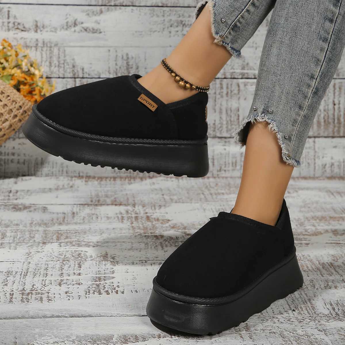 Winter Platform Boots Vintage Fashion Womens Snow Warm Suede Warm Inner Plush Fashion Thick Bottom Womens Flat Bottom Boots L250905