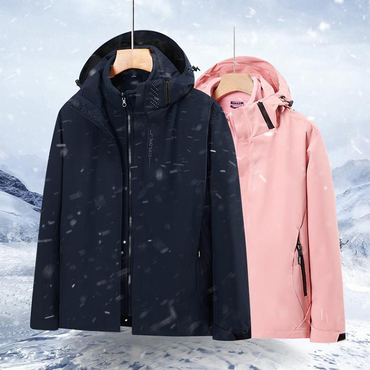 Model 6268-B. Special offer version with detachable inner lining. The same design as the woodpecker model - three-in-one waterproof jacket.