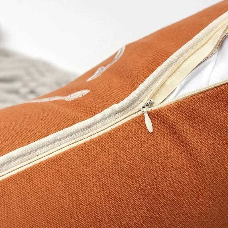 Luxury Luxury Light Horse Embroidery Cover Modern Minimsm Cushion Covers Sofa Living Room Home Decor Square Cases Y250906