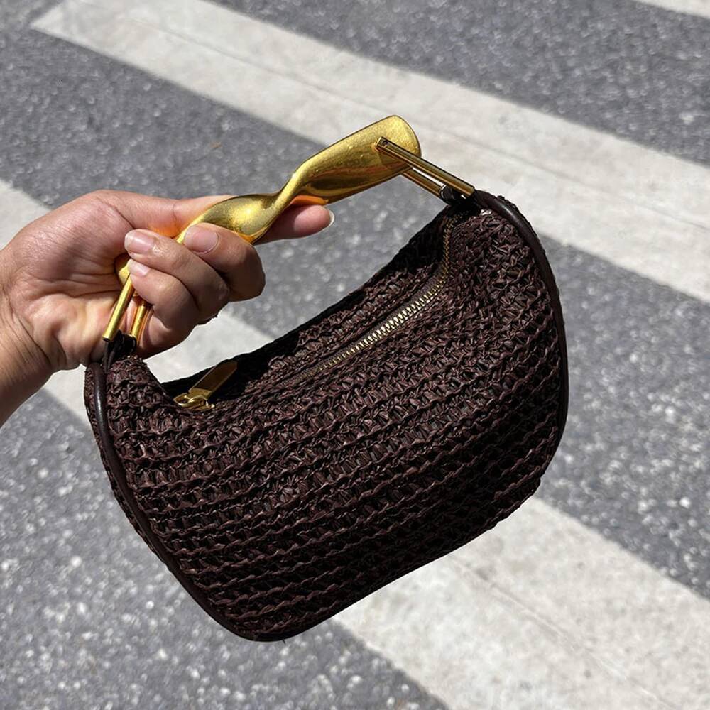 Metal Handle Straw Bags for Women Half Moon Rattan Woven Chain Shoulder Bohemian Travel Beach Bag Designer Crossbody Handbag