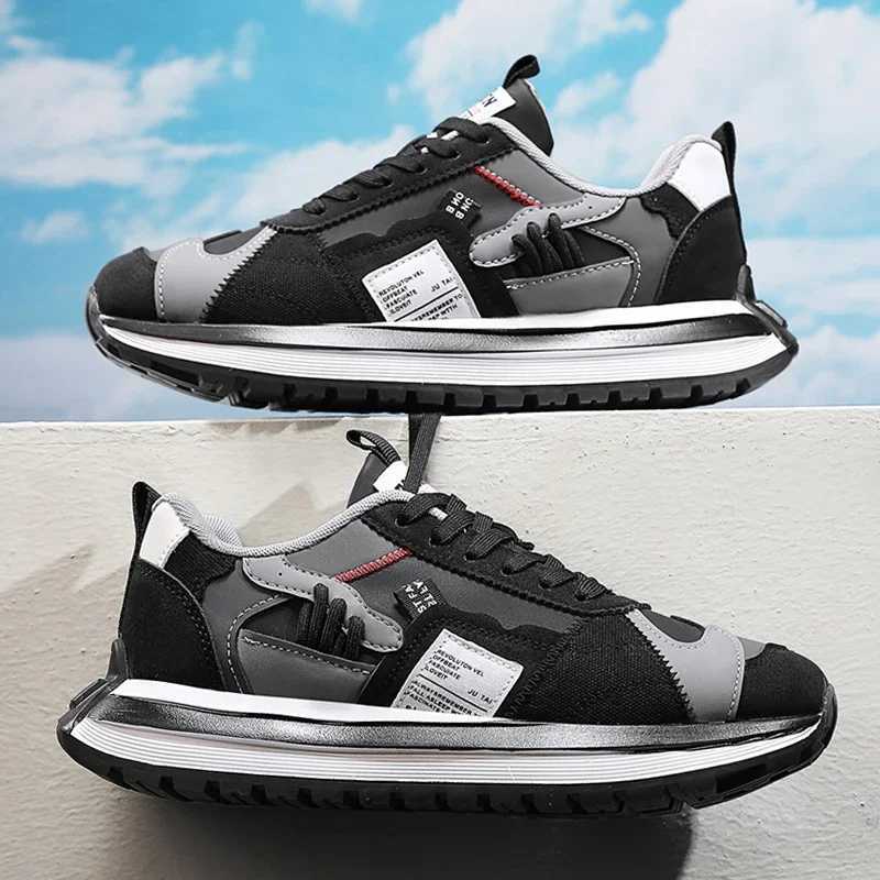 2025 Hot Sale Spring Mens Lightweight Thick Sole Trend Fashion Lowtop Casual Board Shoes Sneakers Men Platform Shoes Z250905